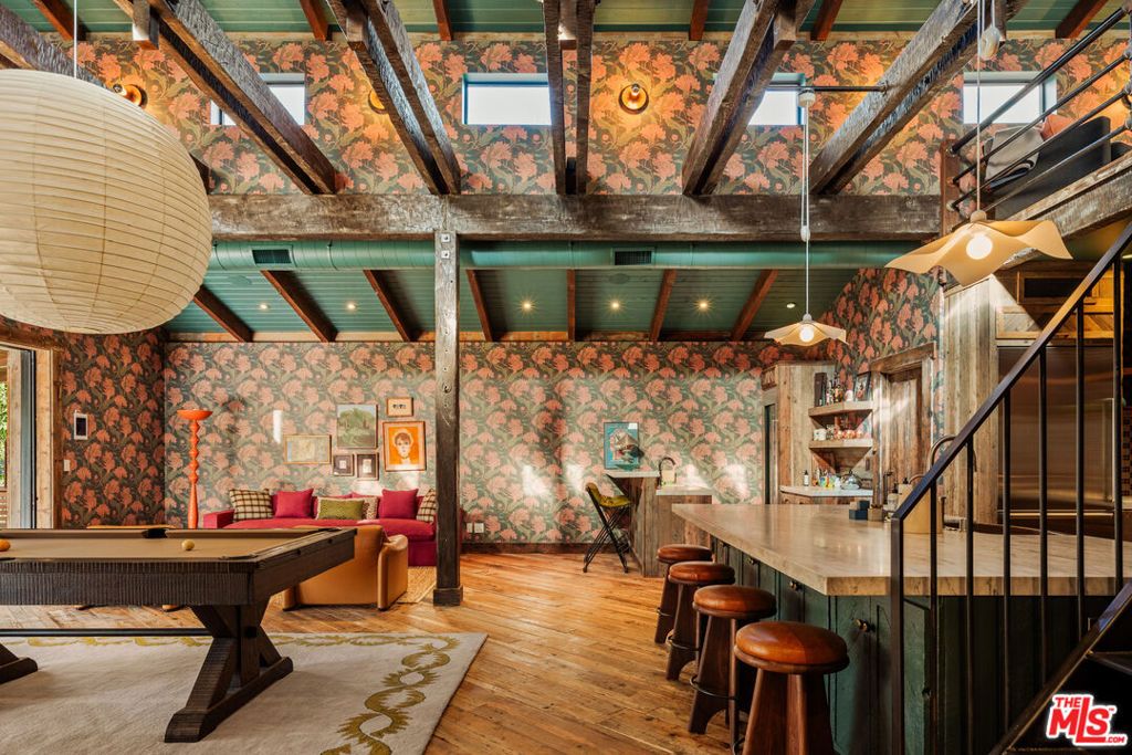 Image 21 of property listing at 6332 Busch Drive, Malibu, CA 90265