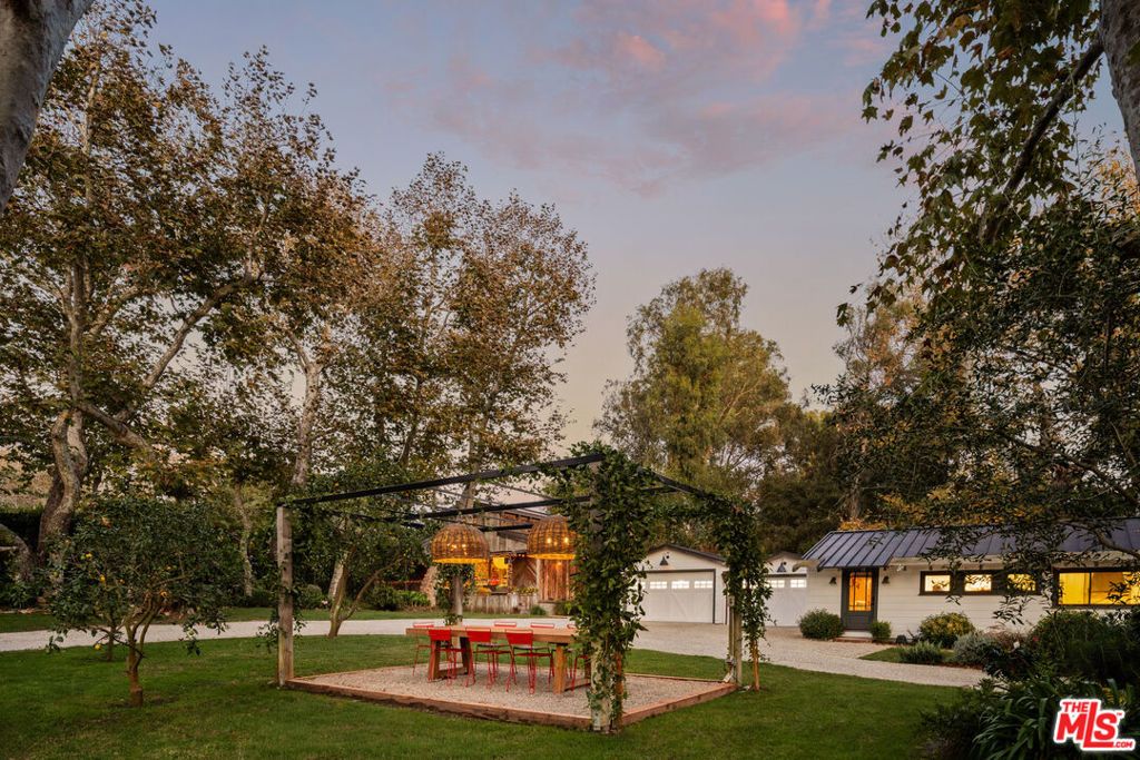 Image 41 of property listing at 6332 Busch Drive, Malibu, CA 90265