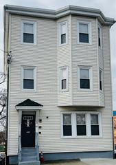 31 Louis St 1, Chelsea, MA 02150