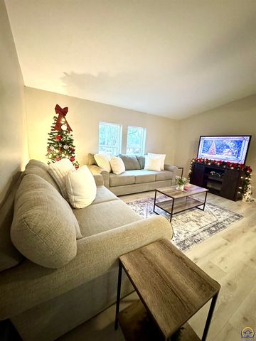 308 Herkimer ST, Oskaloosa, KS 66066