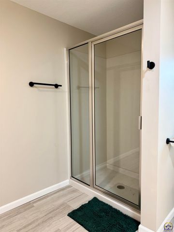 308 Herkimer ST, Oskaloosa, KS 66066