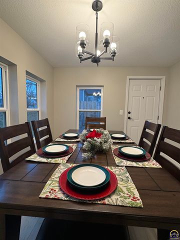 308 Herkimer ST, Oskaloosa, KS 66066