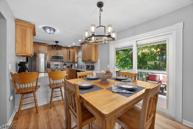 14 Bettino Dr, Ogdensburg Boro, NJ 07439