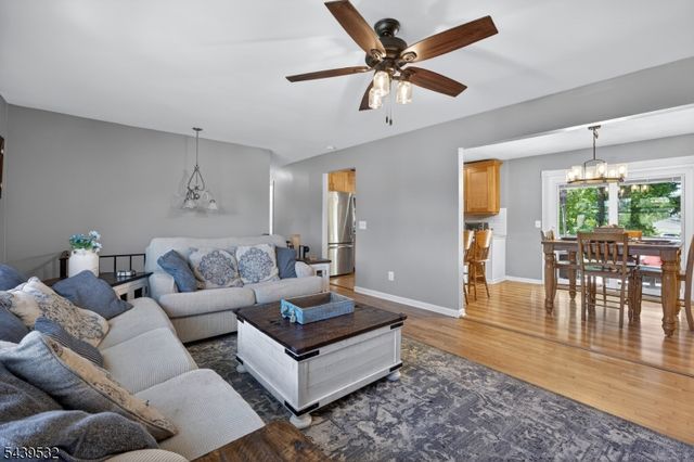 14 Bettino Dr, Ogdensburg Boro, NJ 07439