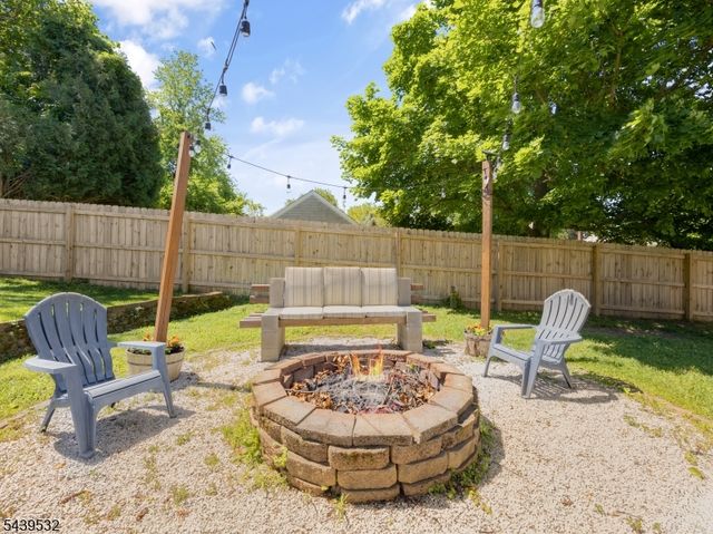 14 Bettino Dr, Ogdensburg Boro, NJ 07439