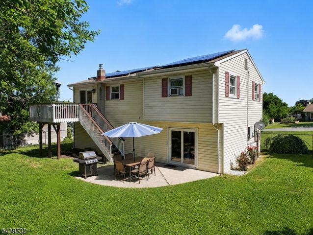 14 Bettino Dr, Ogdensburg Boro, NJ 07439