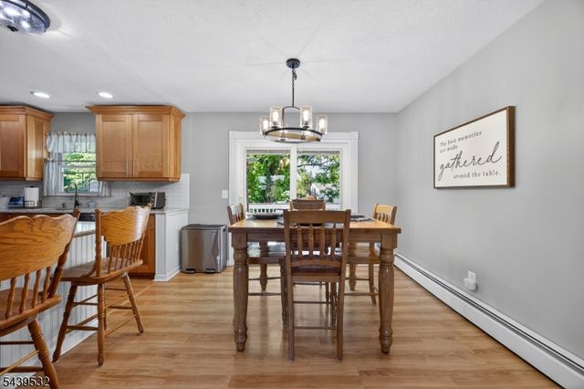 14 Bettino Dr, Ogdensburg Boro, NJ 07439