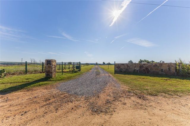 8079 County Street 2550, Hinton, OK 73047