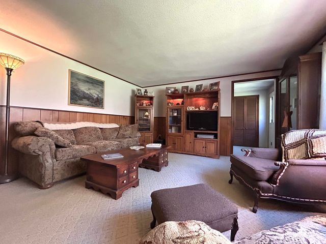 421 Pleasant Street, Franklin, NH 03235
