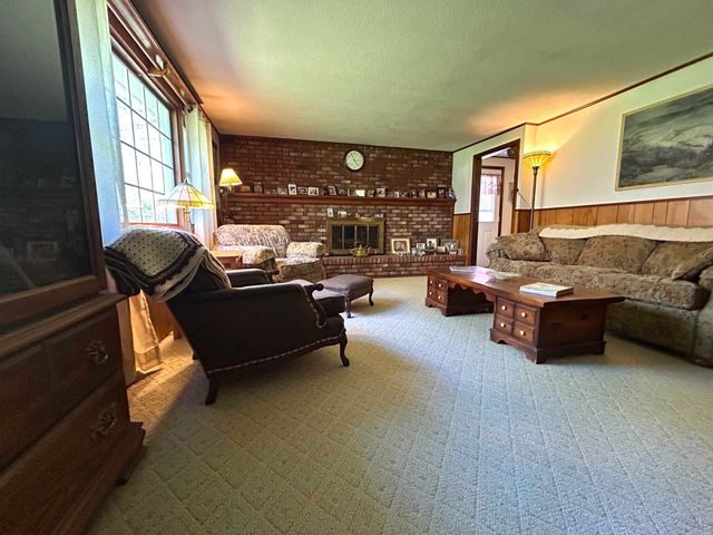 421 Pleasant Street, Franklin, NH 03235