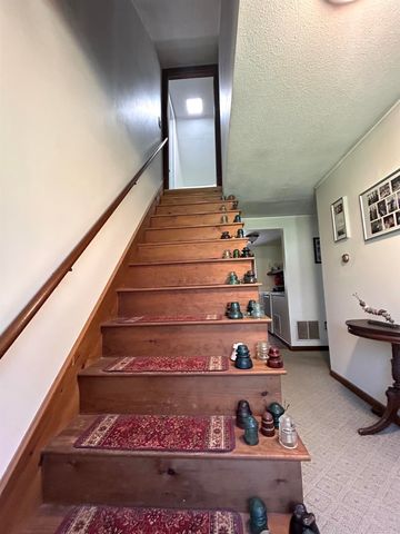 421 Pleasant Street, Franklin, NH 03235