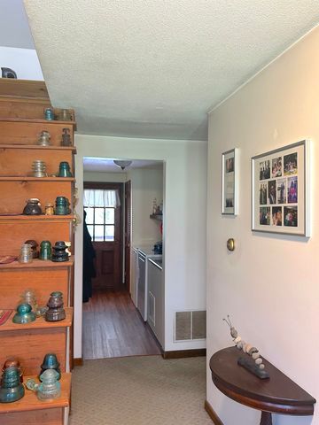 421 Pleasant Street, Franklin, NH 03235