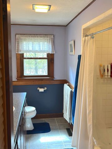 421 Pleasant Street, Franklin, NH 03235