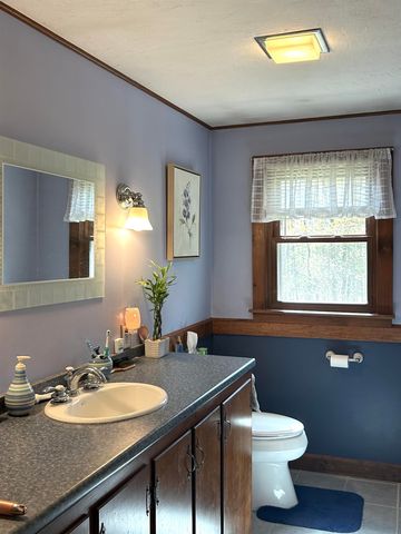 421 Pleasant Street, Franklin, NH 03235