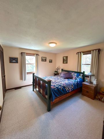 421 Pleasant Street, Franklin, NH 03235