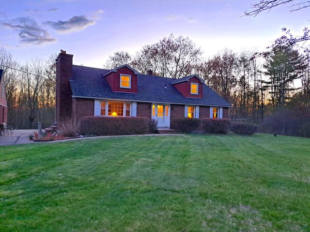 421 Pleasant Street, Franklin, NH 03235