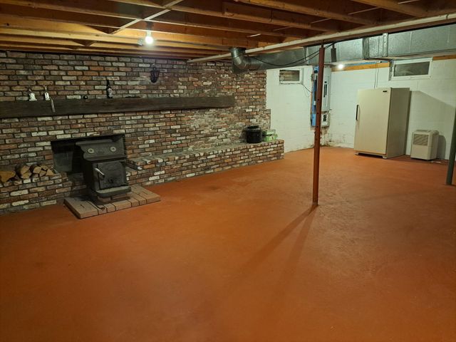421 Pleasant Street, Franklin, NH 03235