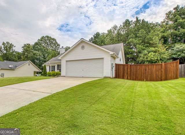 185 Creekside Drive, Grantville, GA 30220
