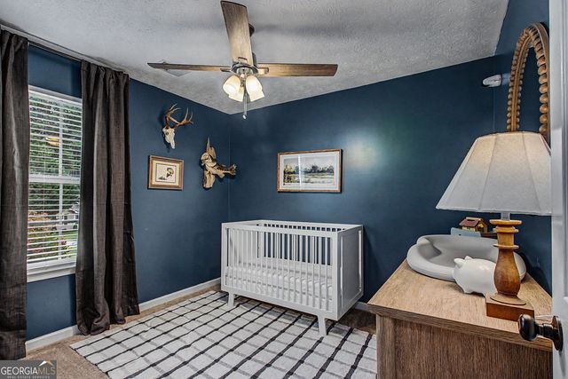 185 Creekside Drive, Grantville, GA 30220