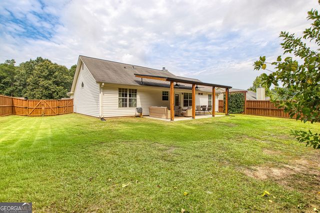 185 Creekside Drive, Grantville, GA 30220