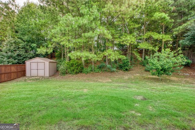 185 Creekside Drive, Grantville, GA 30220