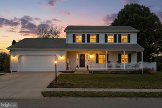 737 POPLAR ST, Hanover, PA 17331