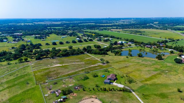 3475 Sauls, Aubrey, TX 76228