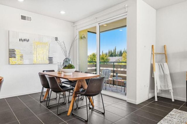 2011 Mahuron Circle, San Jose, CA 95133