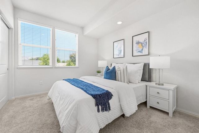 2011 Mahuron Circle, San Jose, CA 95133