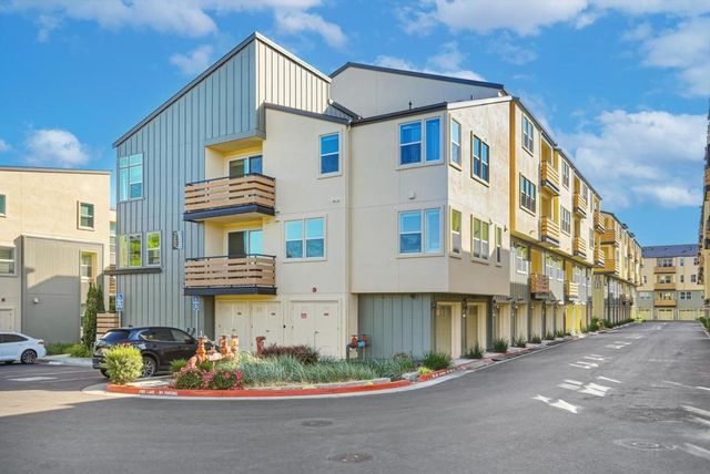 2011 Mahuron Circle, San Jose, CA 95133