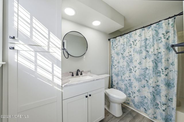 84 Briarwood Court, Howell, NJ 07731