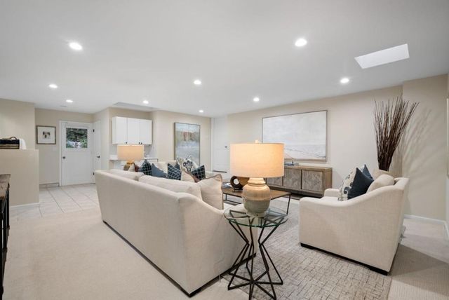 551 Sequoia Avenue, Redwood City, CA 94061