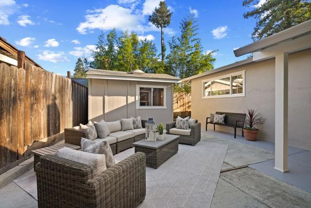 551 Sequoia Avenue, Redwood City, CA 94061