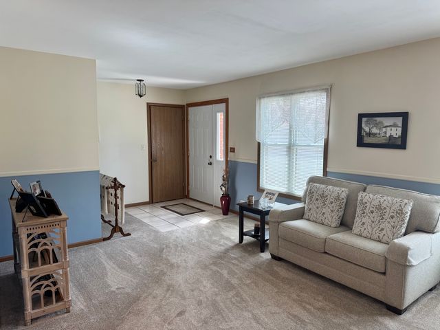 1900 Powder River Path, Elgin, IL 60123