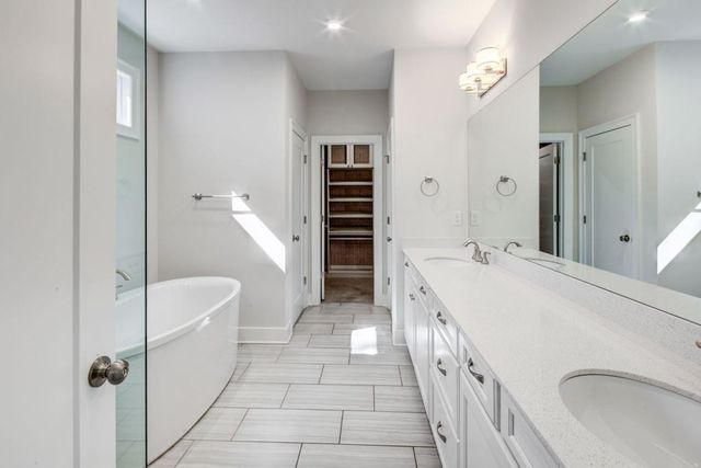 4640 Vinings Canyon Bend, Atlanta, GA 30339