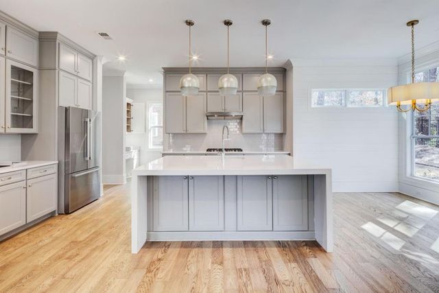 4640 Vinings Canyon Bend, Atlanta, GA 30339