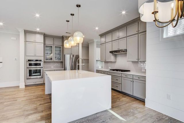 4640 Vinings Canyon Bend, Atlanta, GA 30339