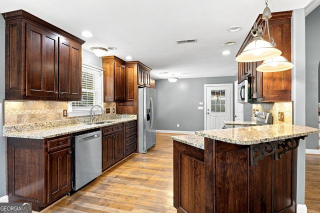 108 Thornwood Drive SW, Rome, GA 30165