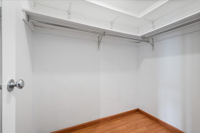 5320 N SHERIDAN Road 1902, Chicago, IL 60640