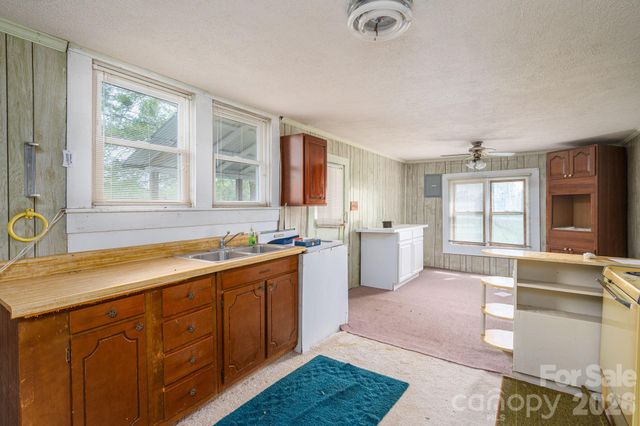 7440 W NC 27 Highway, Vale, NC 28168