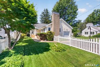 633 High Street, Fairfield, CT 06824