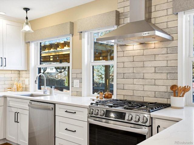 2544 S Krameria St, Denver, CO 80222