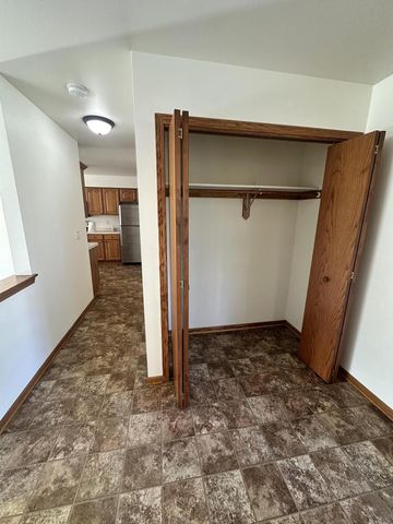 1133 Ellys WAY, Slinger, WI 53086