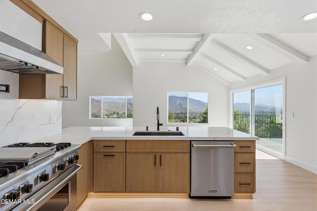 6022 Cielo Vista Court, Camarillo, CA 93012