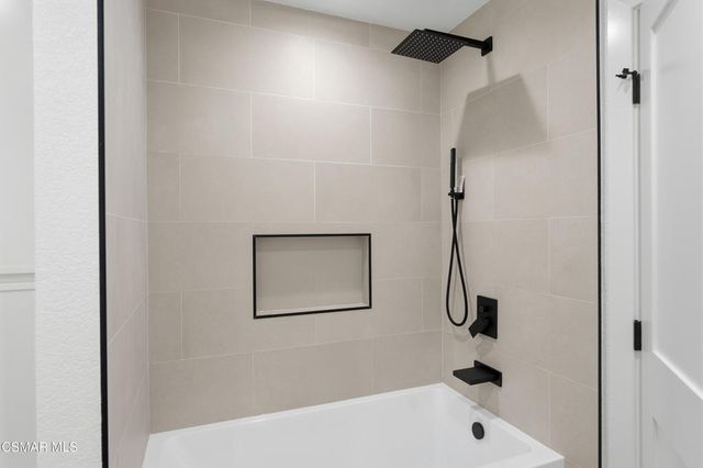 6022 Cielo Vista Court, Camarillo, CA 93012