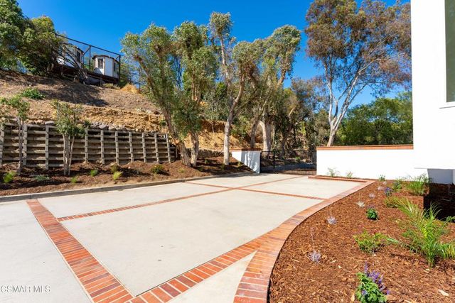 6022 Cielo Vista Court, Camarillo, CA 93012