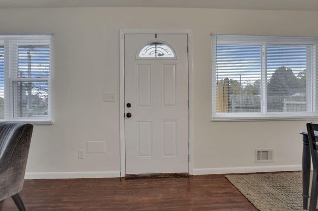 601 Morse Road, Columbus, OH 43214