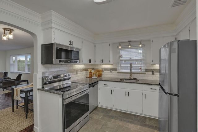 601 Morse Road, Columbus, OH 43214