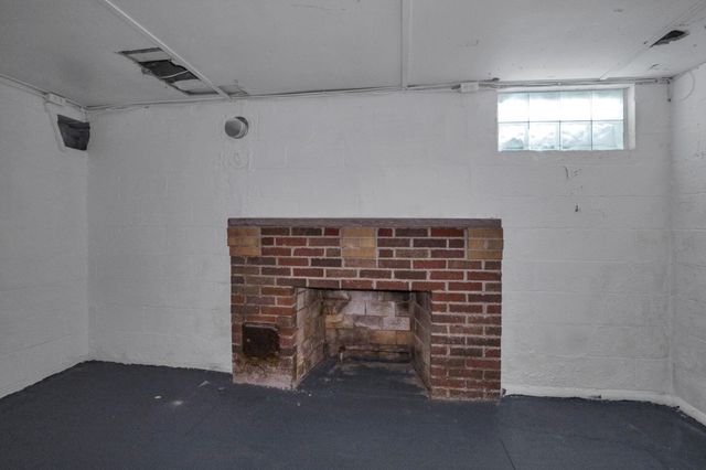 601 Morse Road, Columbus, OH 43214