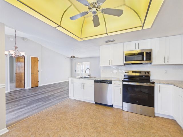 10482 S CLINT LOOP, Floral City, FL 34436